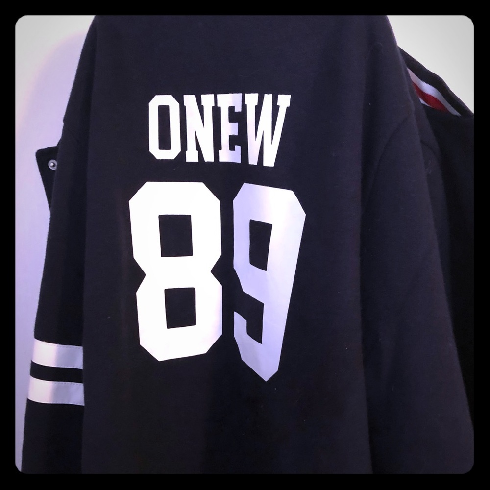 Onew Jacket